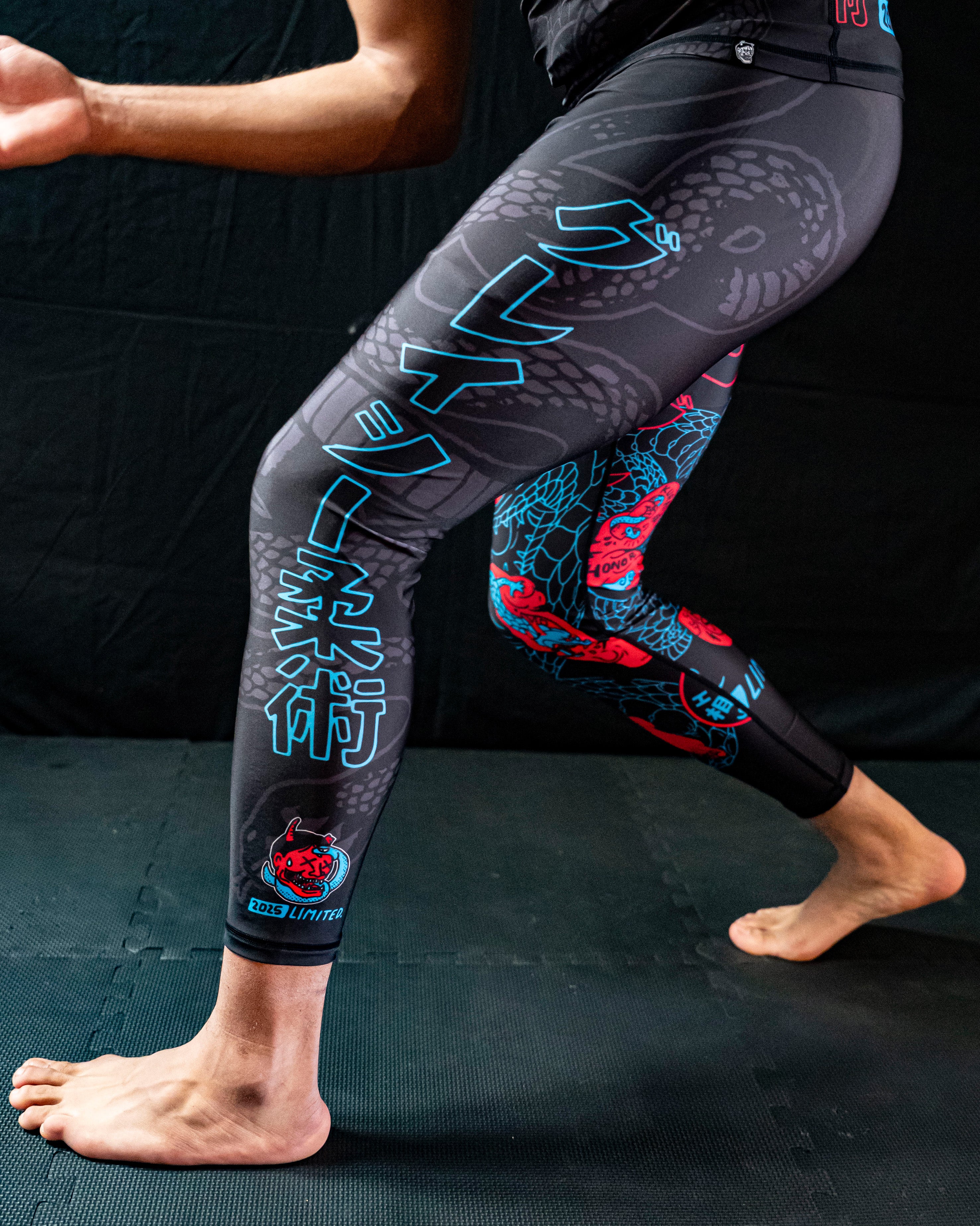 Black Mamba Neon Spats