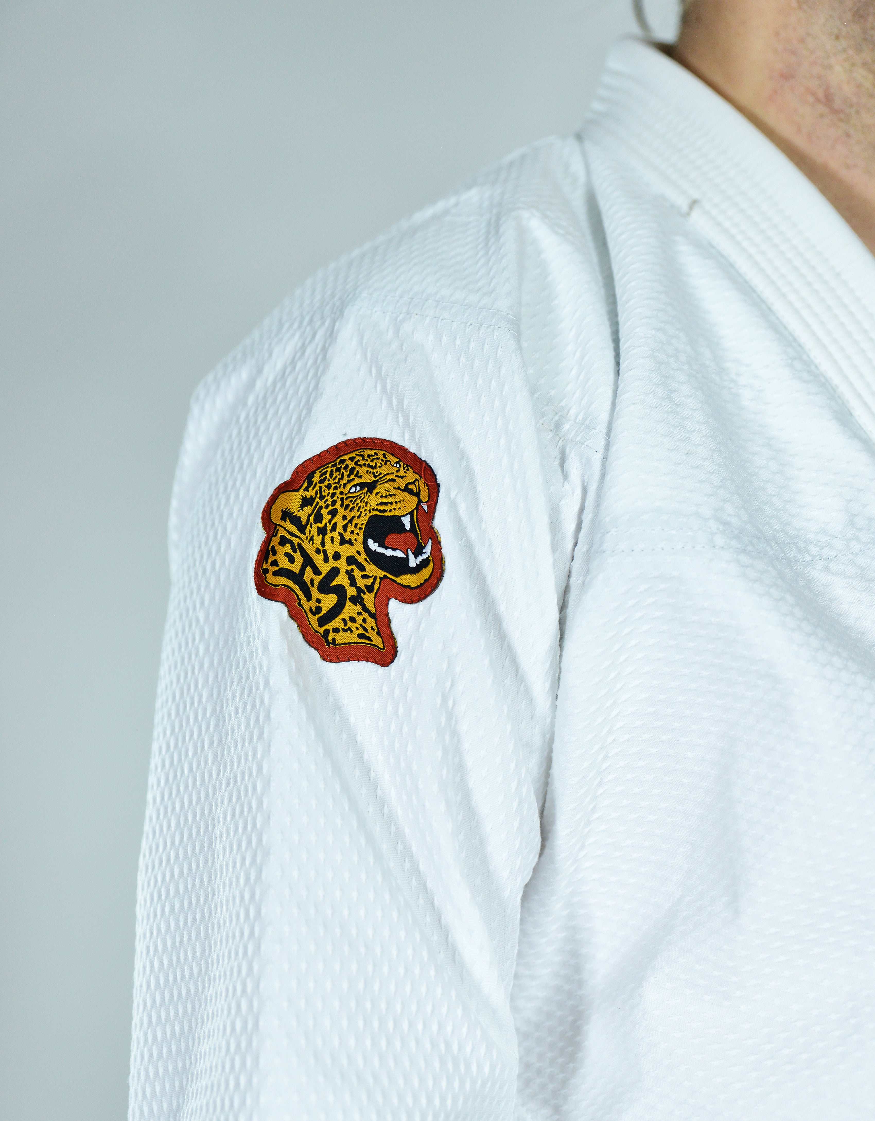 Pura Vida DoGi White