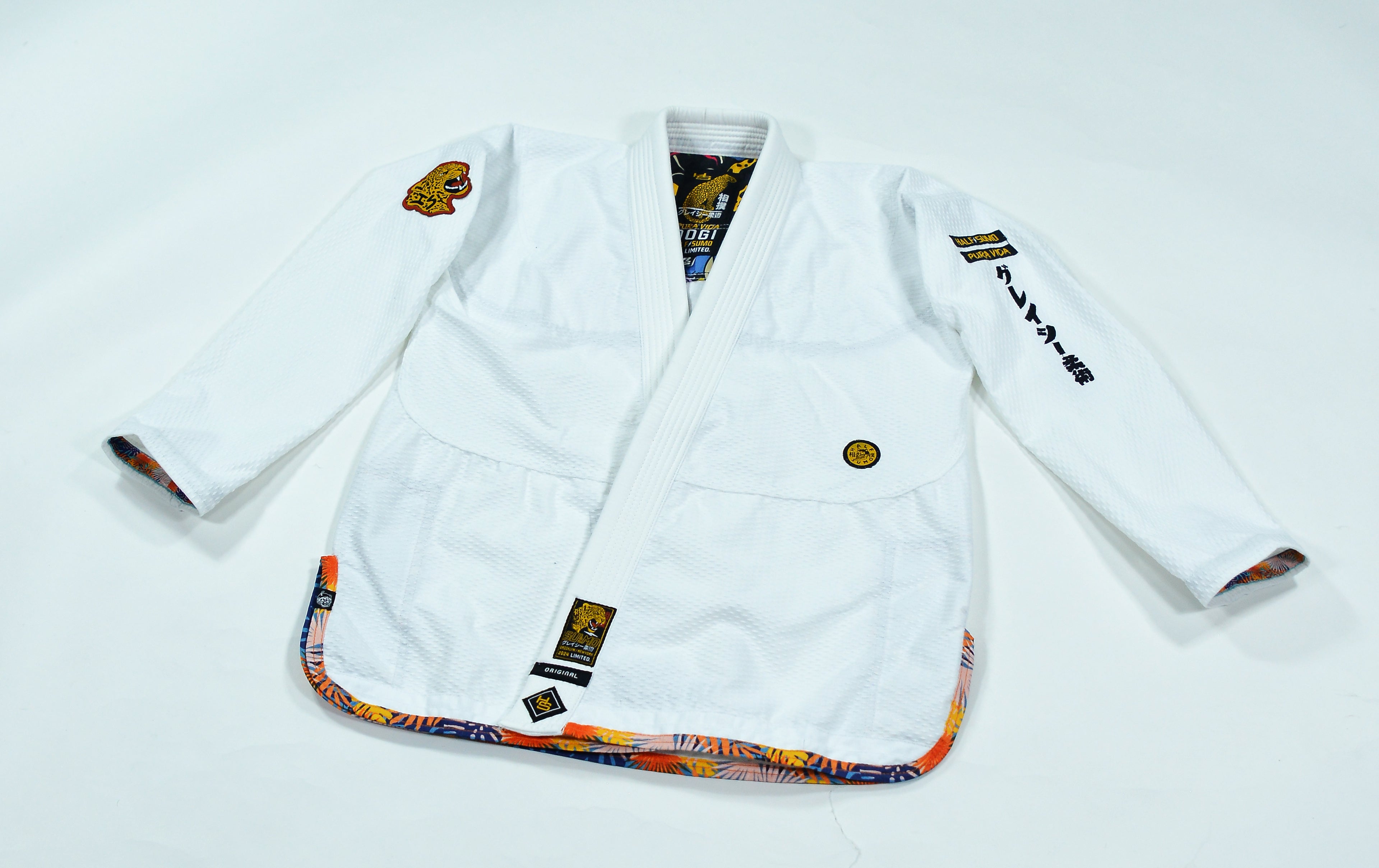 Pura Vida DoGi White