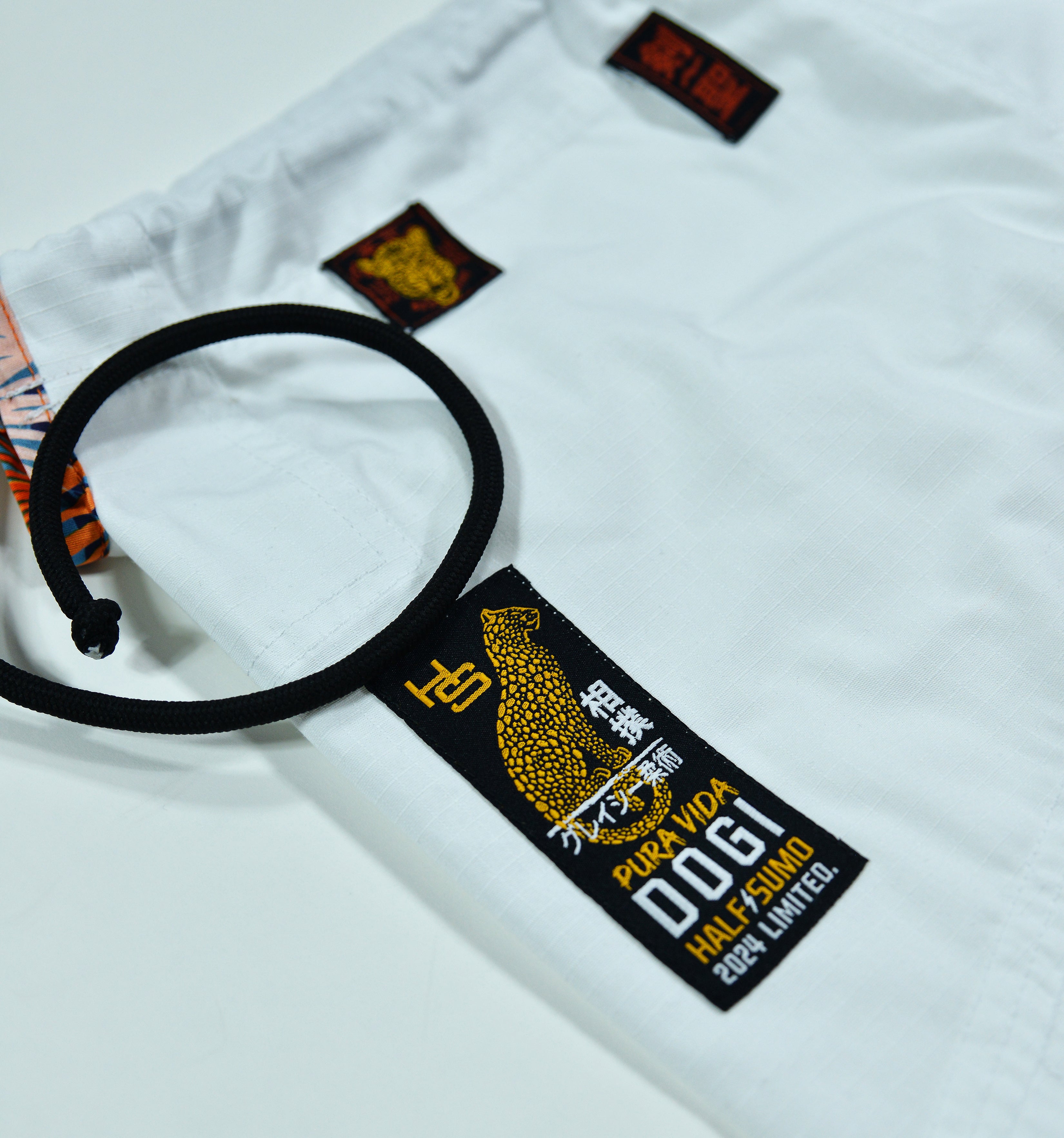 Pura Vida DoGi White